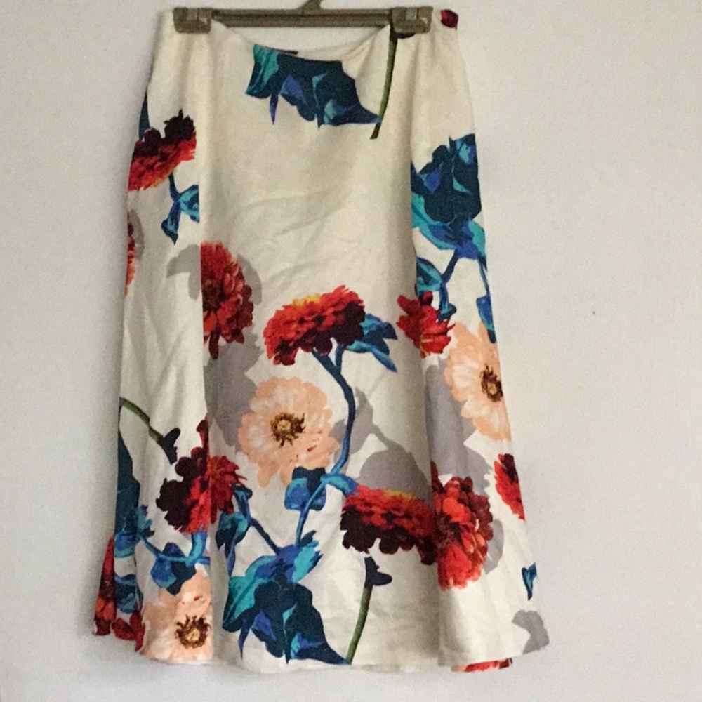 Banana Republic Floral A-line Skirt 8 Banana Republic 🌺🥀🌹🌿